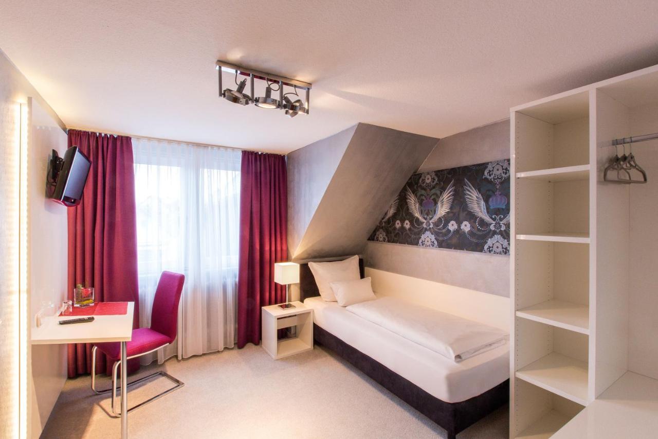Hotel Hellers Twenty Four II -24H-Check-In- FDH Esterno foto