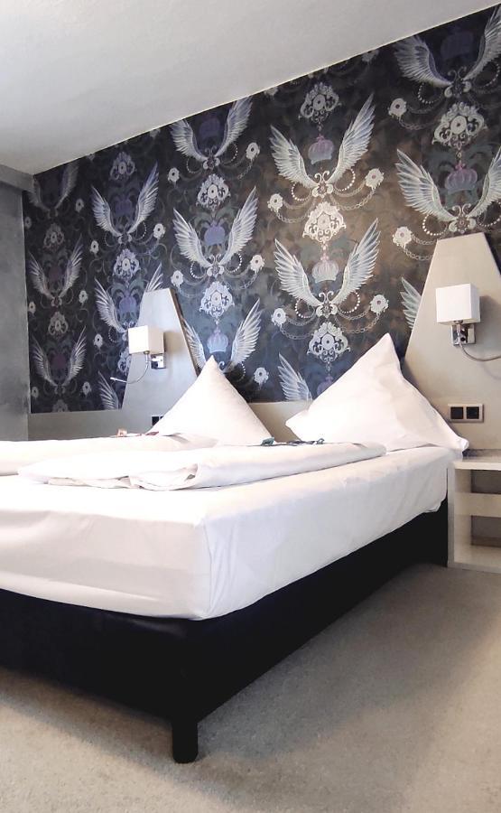 Hotel Hellers Twenty Four II -24H-Check-In- FDH Esterno foto