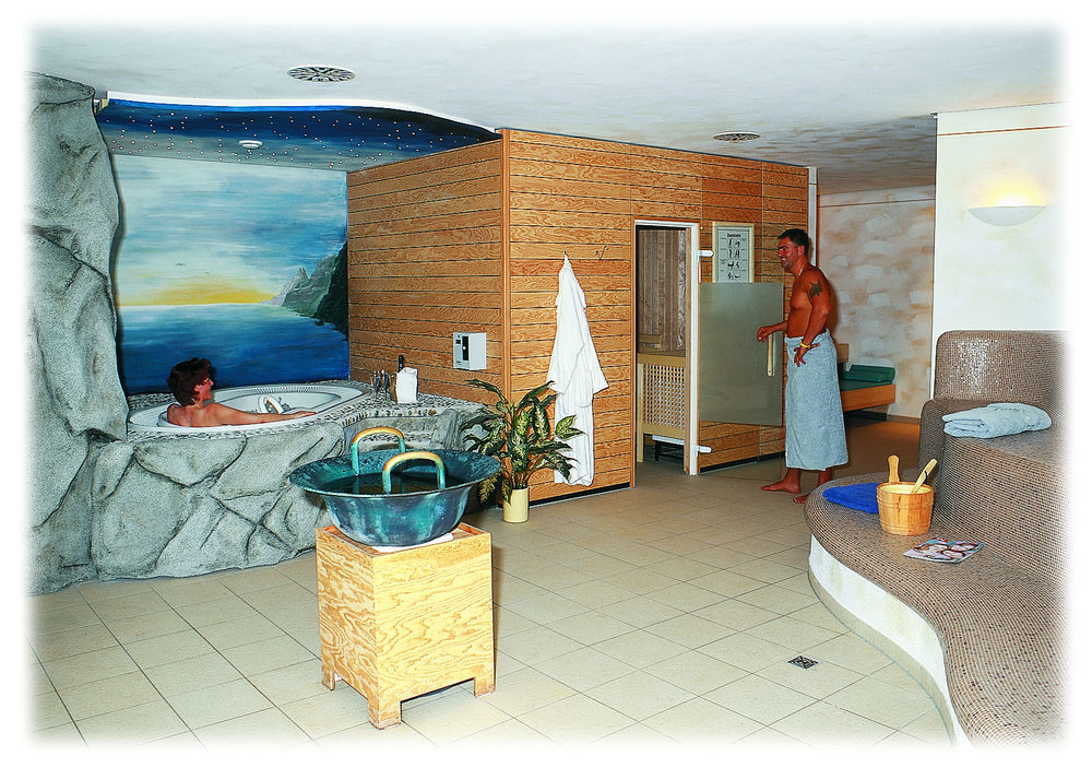 Hotel Hellers Twenty Four II -24H-Check-In- FDH Esterno foto